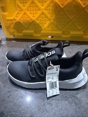Adidas Black and White Lite Racer Adapt Cloudfoam Youth Athletic Sneakers